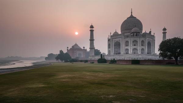 Splendid North India – Explore Majestic Heritage, Mountains & Cultural Wonders